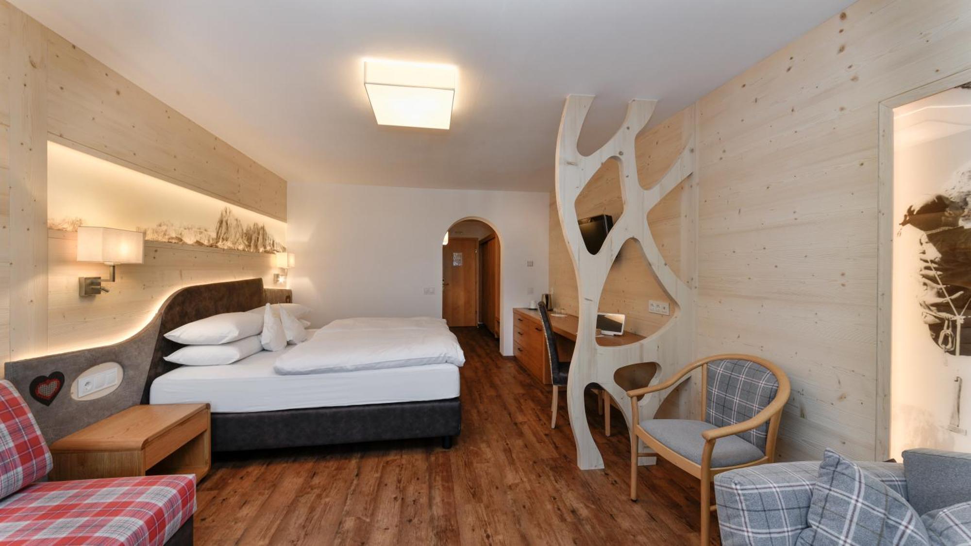 Hotel Interski Santa Cristina Val Gardena Zewnętrze zdjęcie