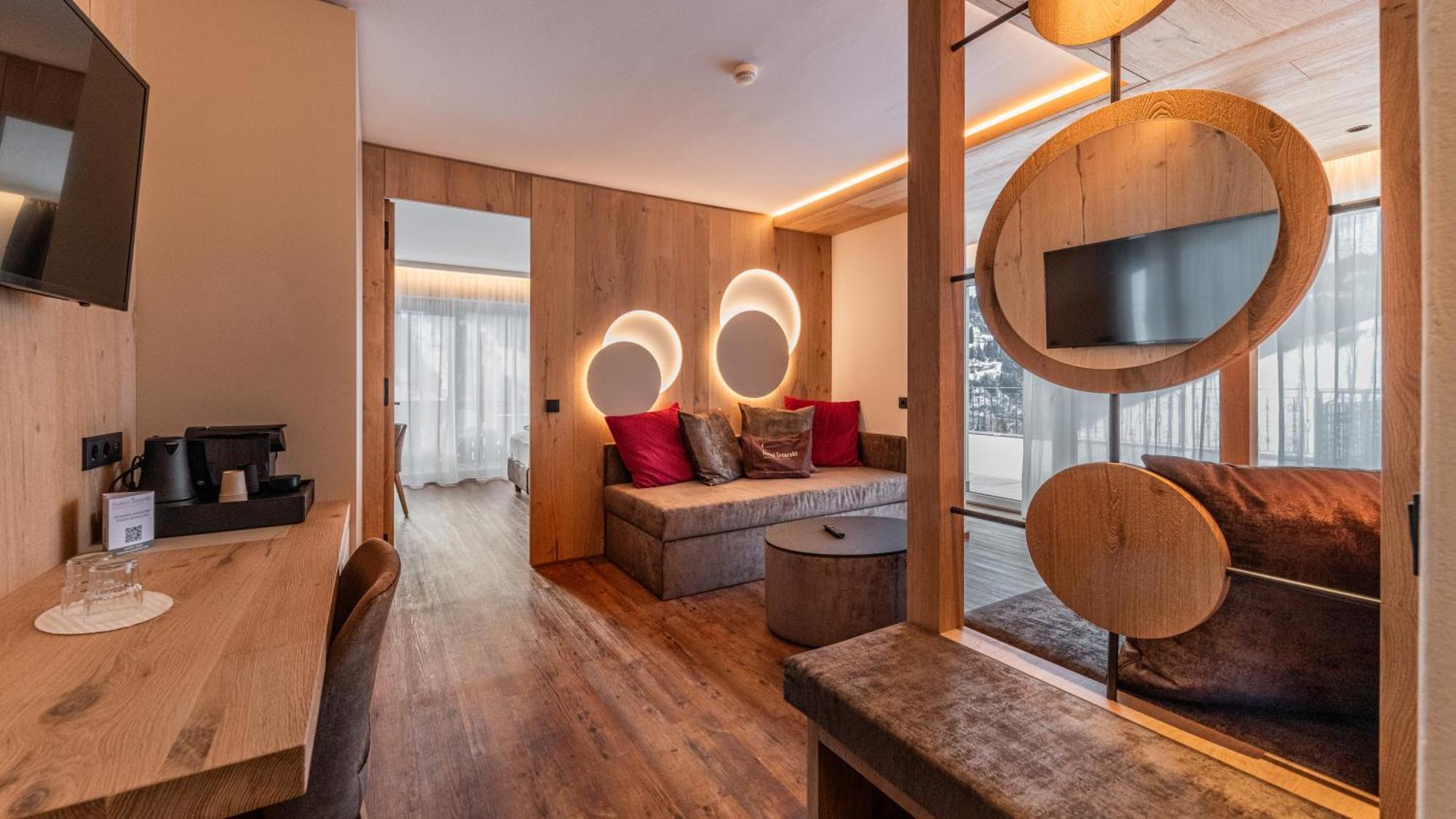 Hotel Interski Santa Cristina Val Gardena Zewnętrze zdjęcie