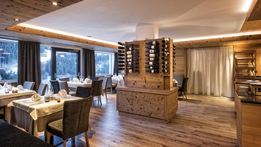 Hotel Interski Santa Cristina Val Gardena Zewnętrze zdjęcie